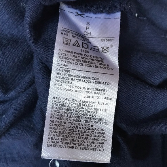 Old Navy 100% Cotton Tee - Picture 7 of 7